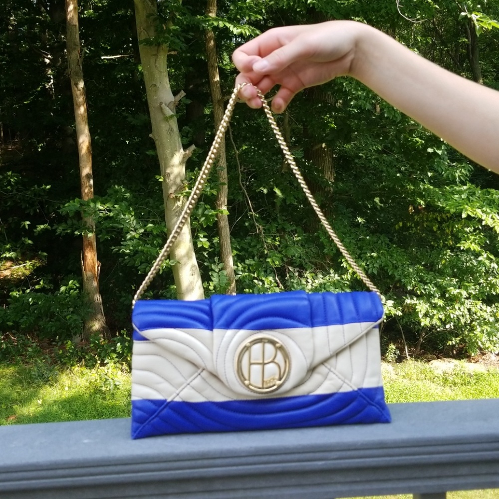 Henri Bendel clutch💙